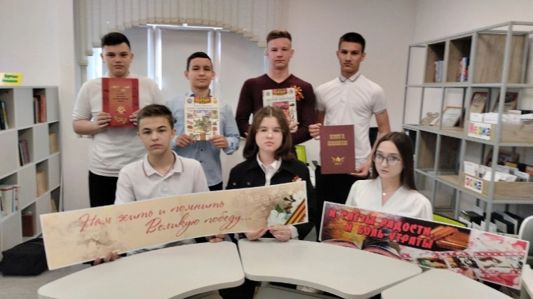 Этих дней не смолкнет слава.